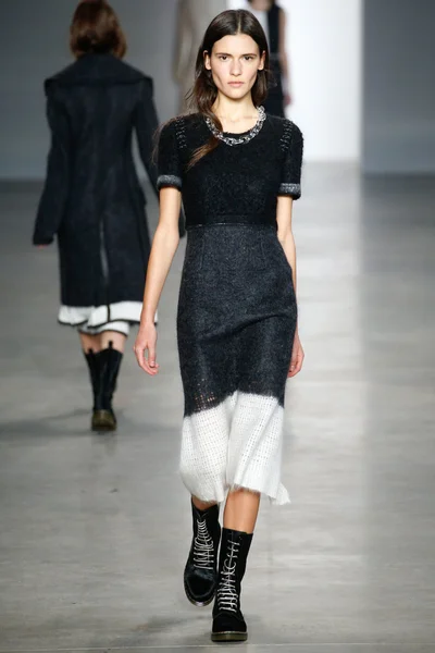 Look 8